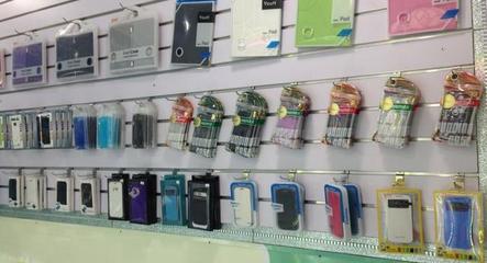 手機配件店接連關閉，自動售貨機徹底取代3C實體店